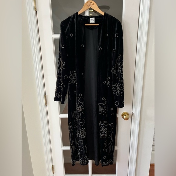 Zara Limited Edition Velvet Longline kimono - Size M - Picture 4 of 10